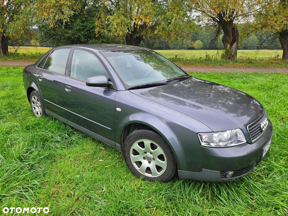 Audi A4 Limousine