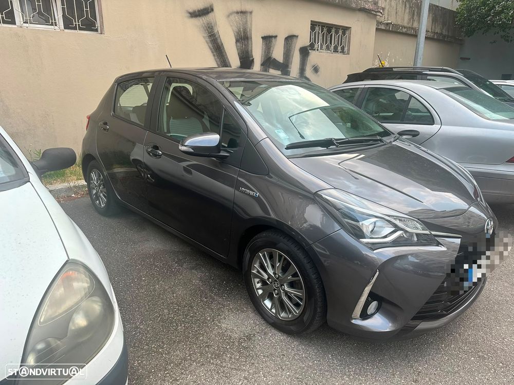 Toyota Yaris - 4