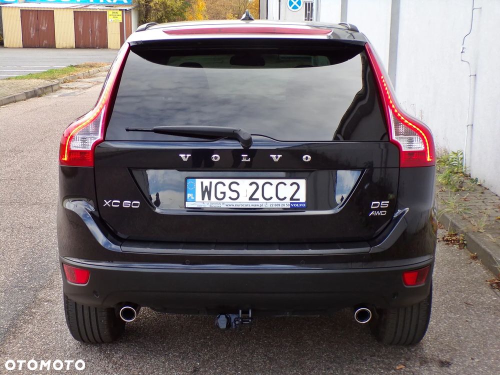 Volvo XC 60 D5 AWD Momentum - 9