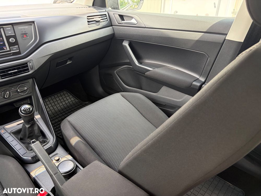 Volkswagen Polo 1.0 Trendline - 24