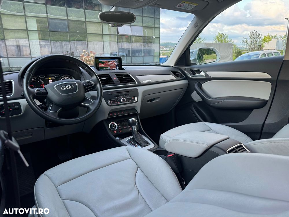 Audi Q3 - 30