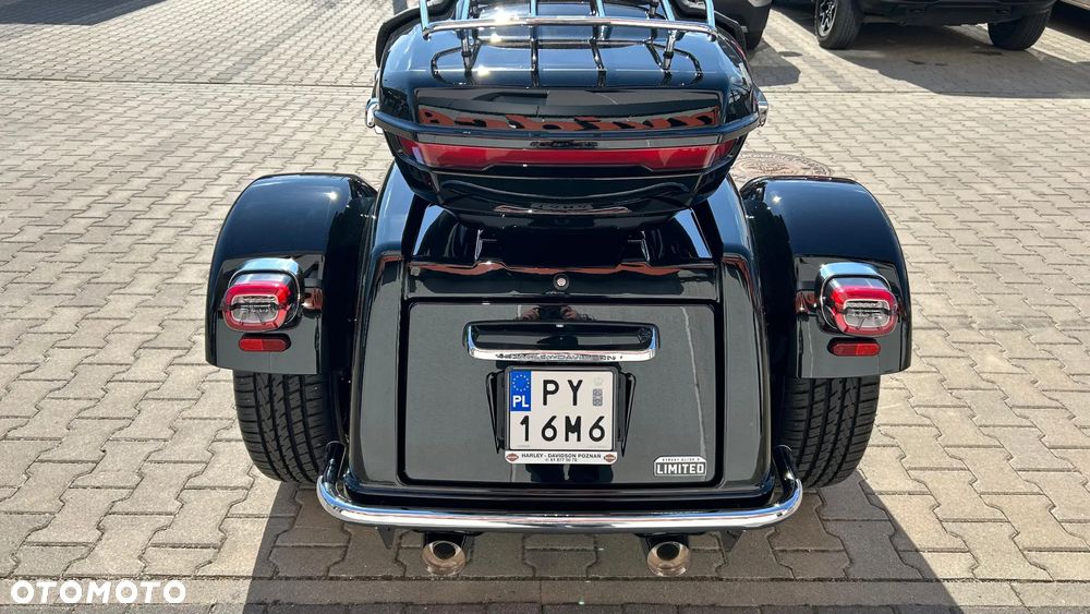 Harley-Davidson Street Glide Trike - 19