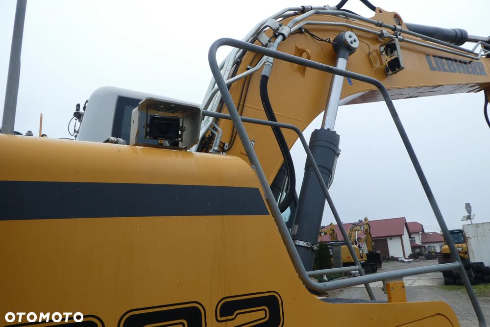 Liebherr R 922 SPROWADZONY - 24