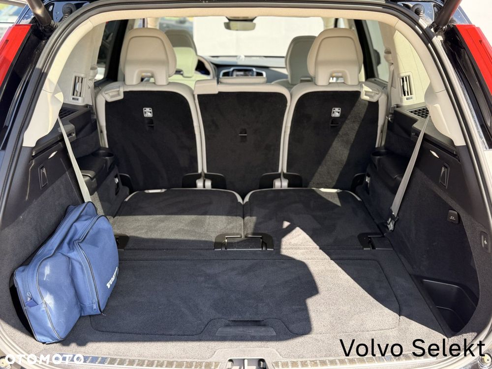 Volvo XC 90 - 30