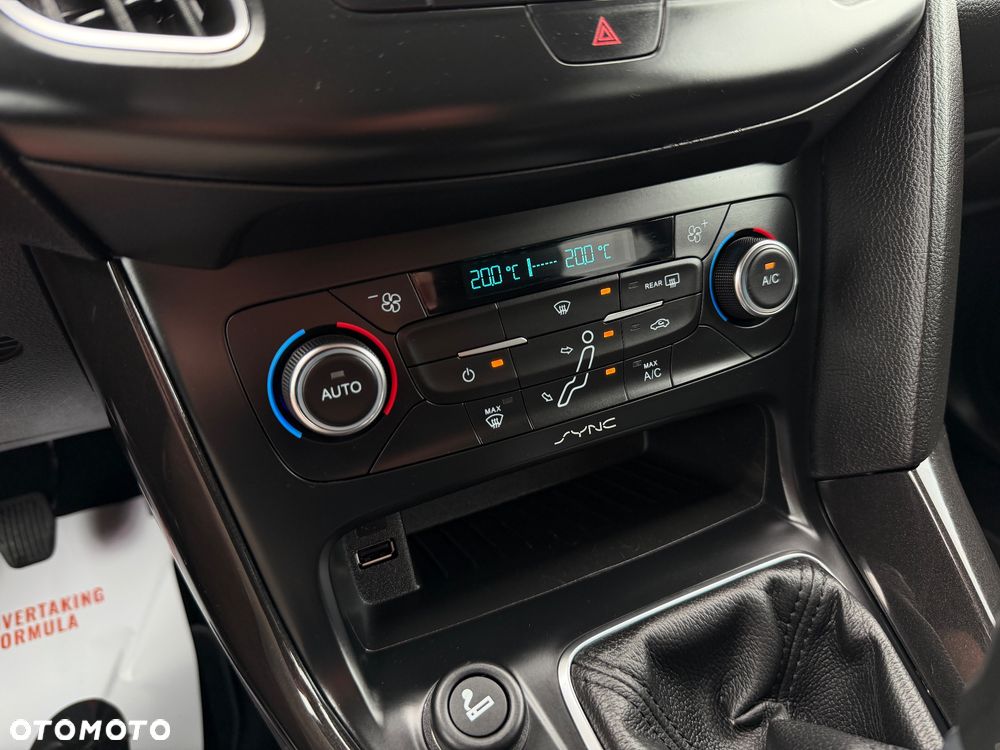 Ford Focus 1.0 EcoBoost Start-Stopp-System TREND - 23