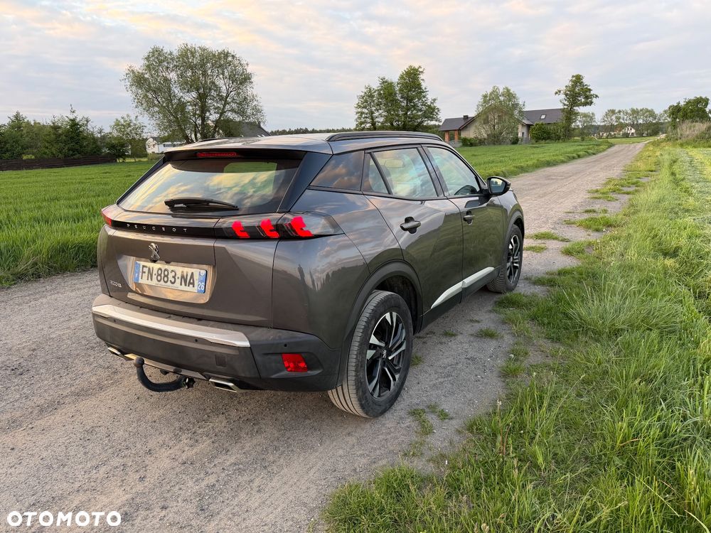 Peugeot 2008 1.2 PureTech Allure S&S EAT8 - 5