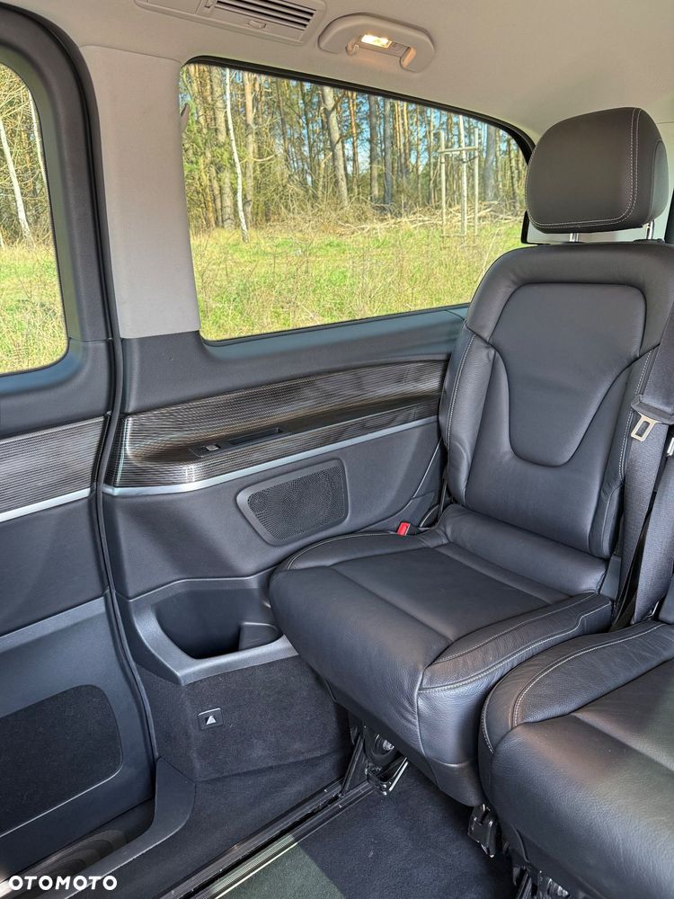 Mercedes-Benz Klasa V 300 d Extralang 9G-TRONIC - 18