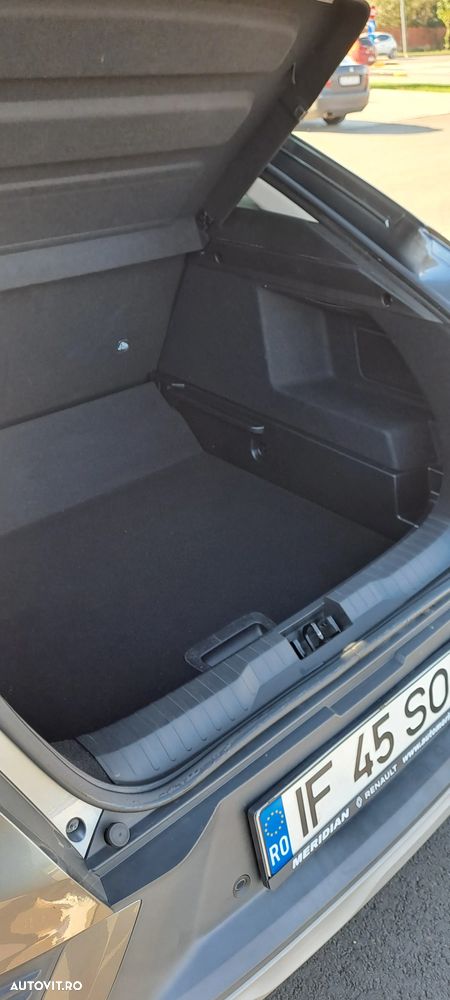 Renault Arkana MHEV 140 EDC Techno - 7