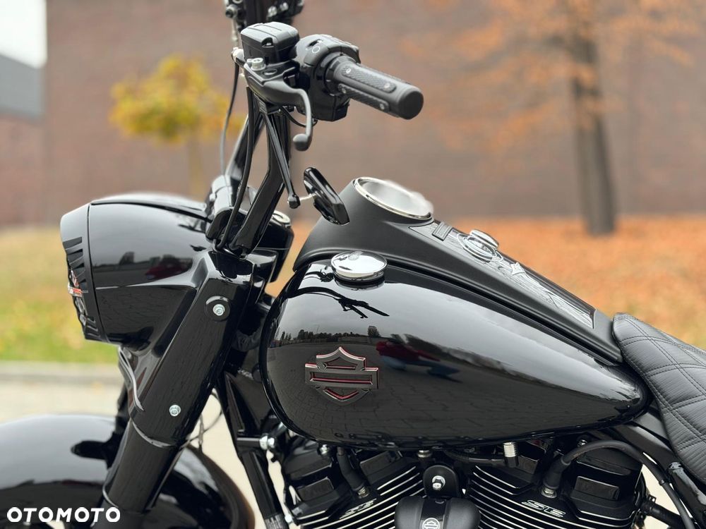 Harley-Davidson Touring Road King - 10