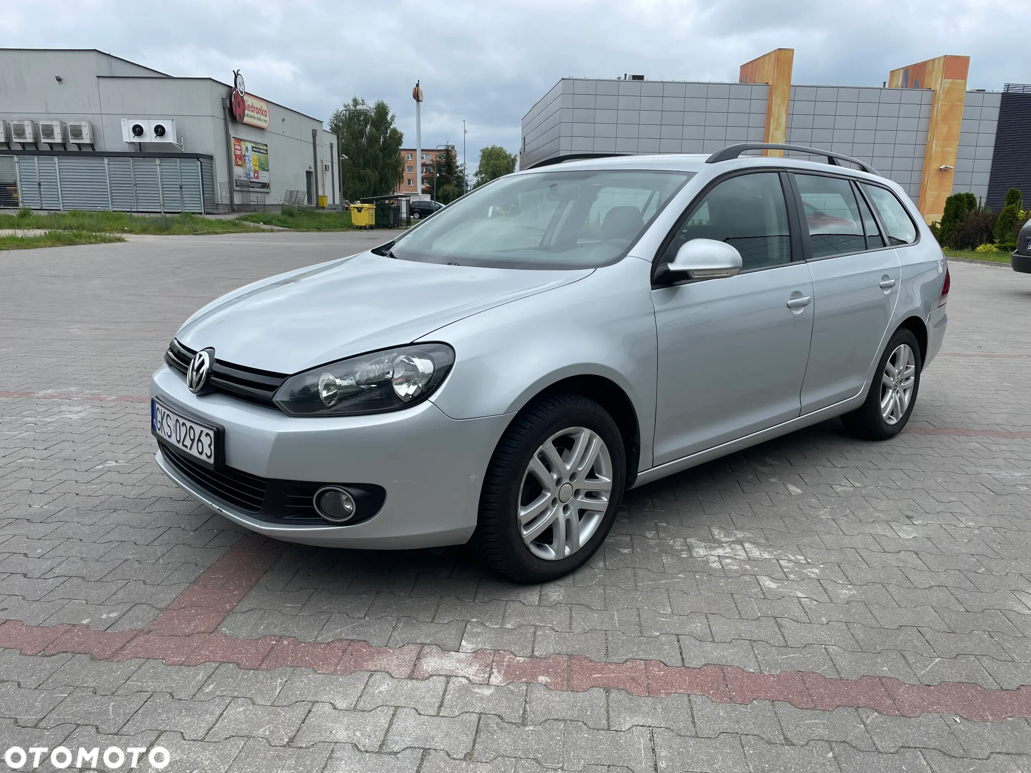 Volkswagen Golf 1.6 TDI BlueMotion Technology Comfortline - 2