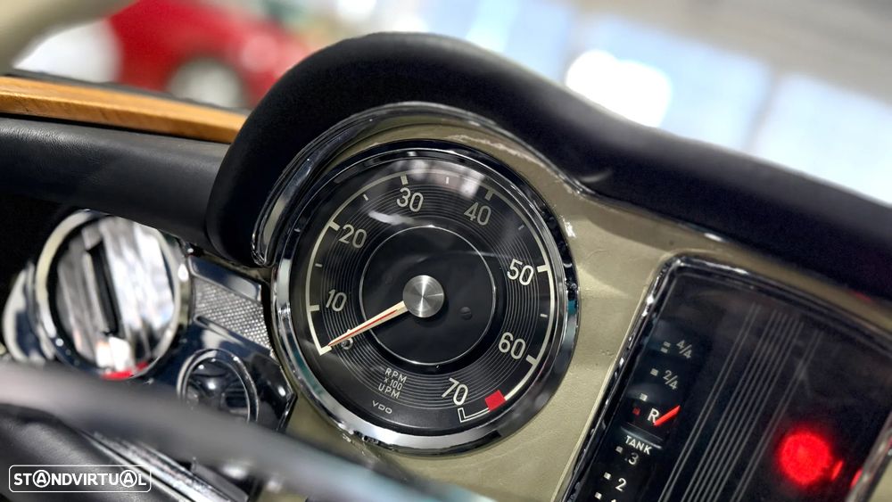 Mercedes-Benz SL 280 - 21