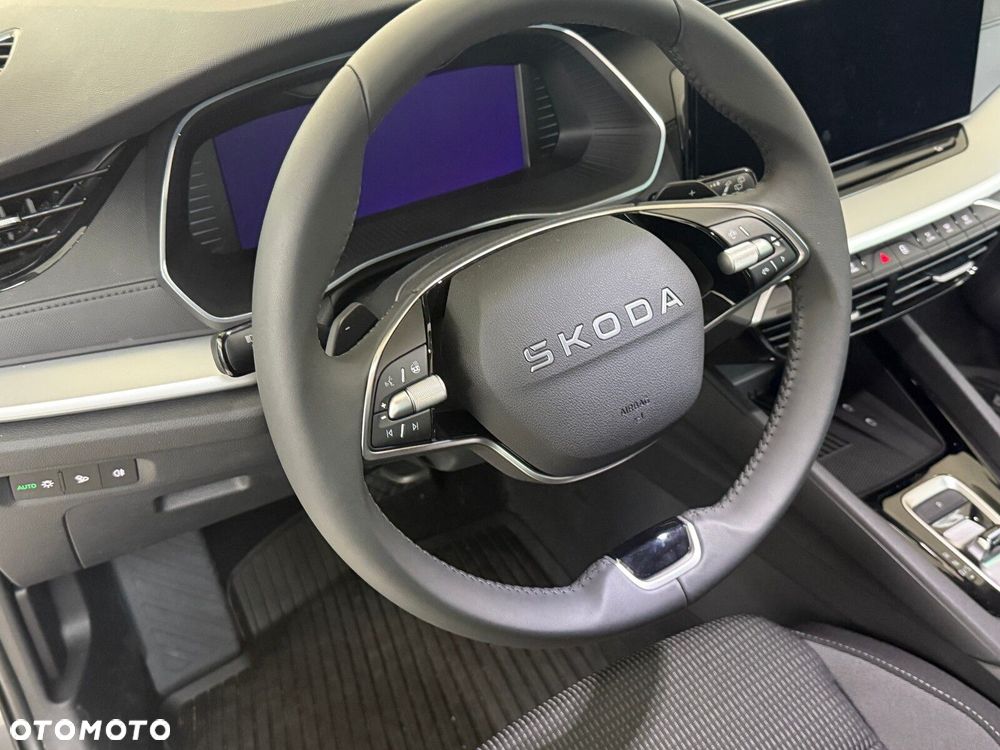 Skoda Octavia - 8