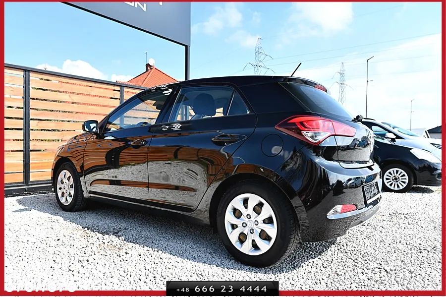 Hyundai i20 1.2 Pure - 9