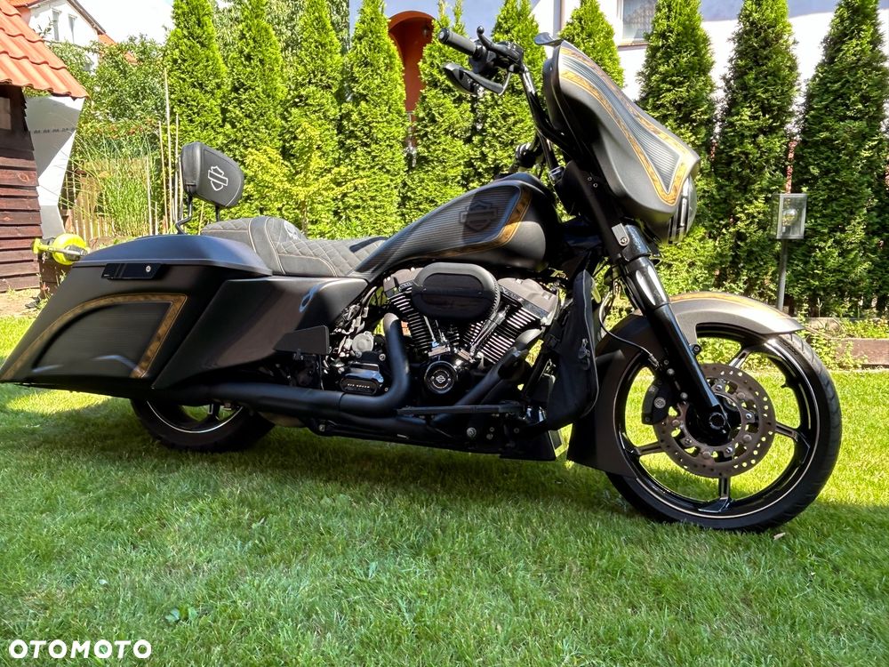 Harley-Davidson Touring Street Glide - 13