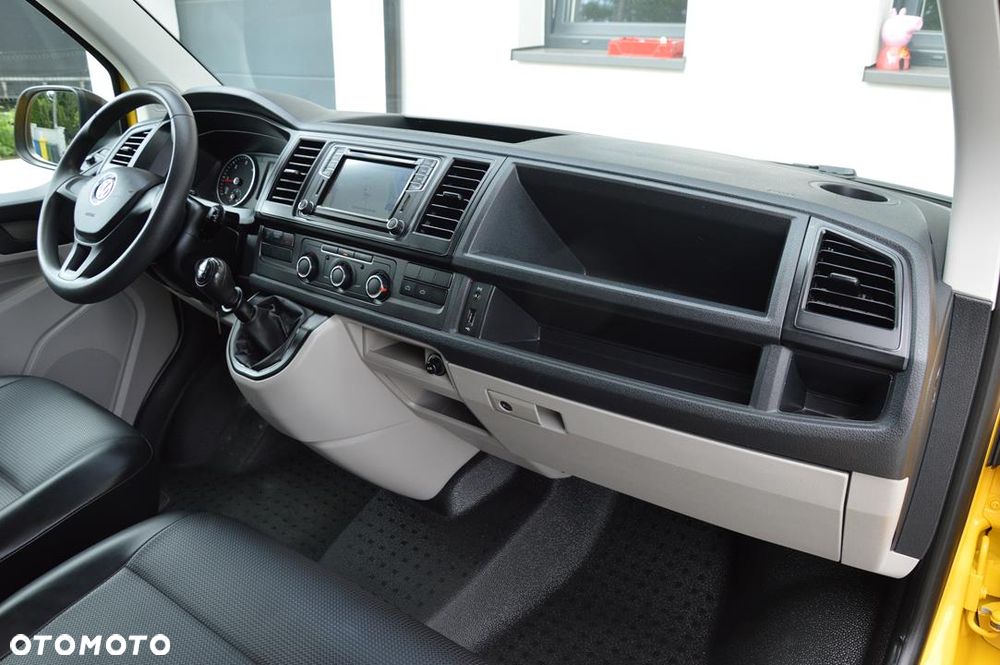 Volkswagen Transporter - 18