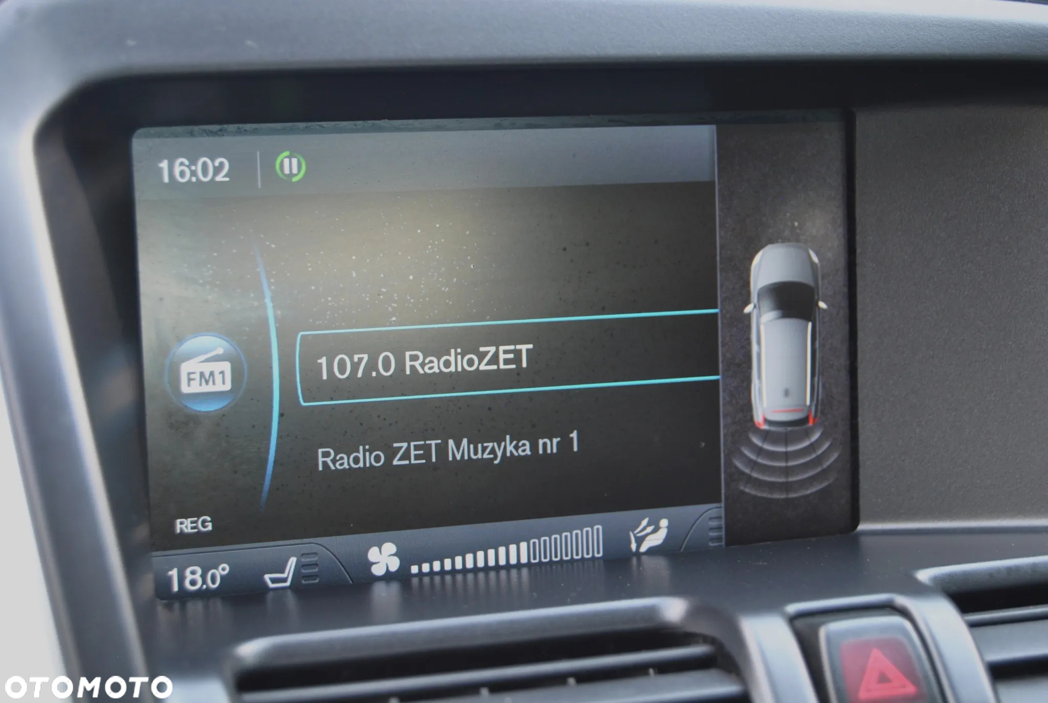 Volvo XC 60 D5 AWD Geartronic Momentum - 12