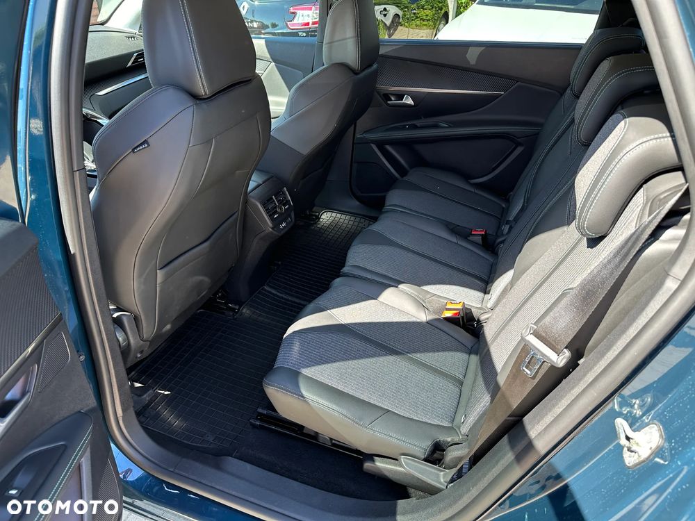 Peugeot 5008 - 22