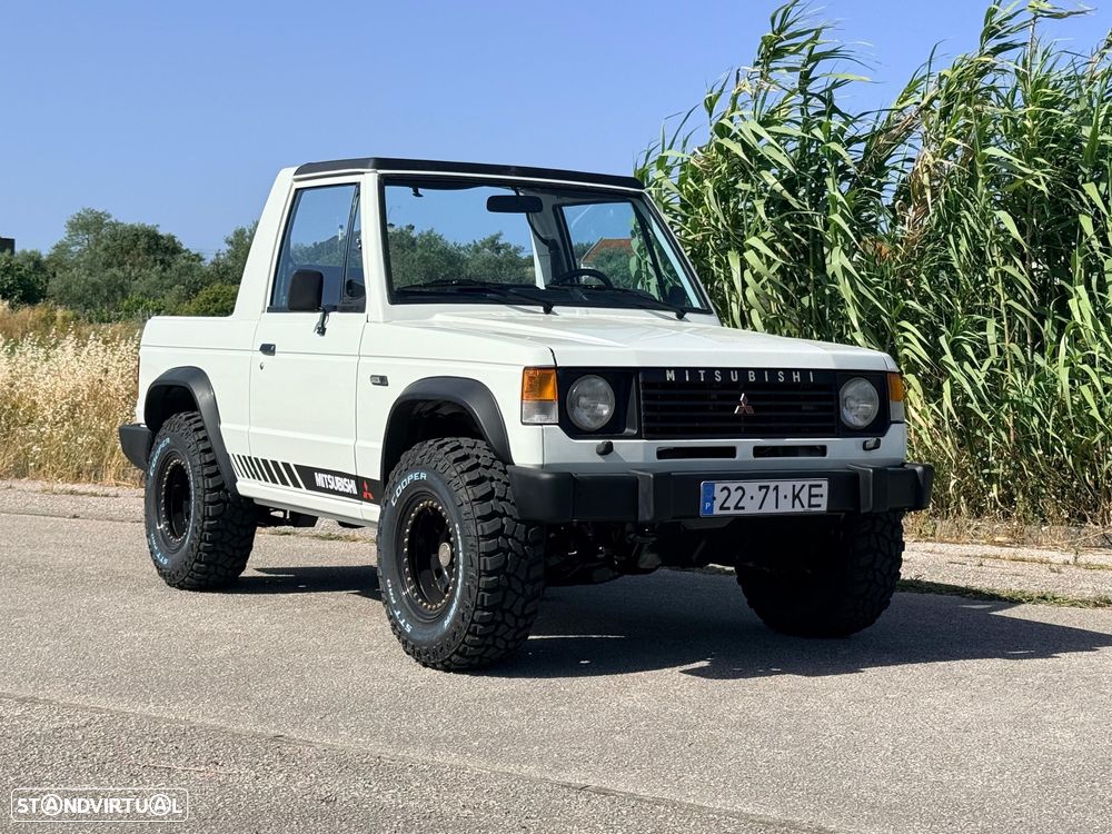 Mitsubishi Pajero - 1