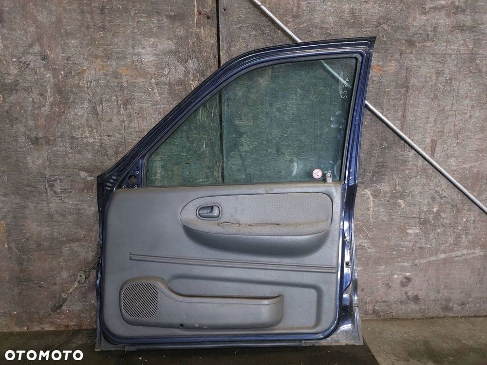 DRZWI KOMPLETNE PRAWY PRZÓD KIA SPORTAGE I B4 - 4