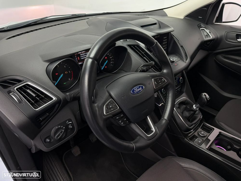 Ford Kuga 1.5 TDCi Vignale - 9