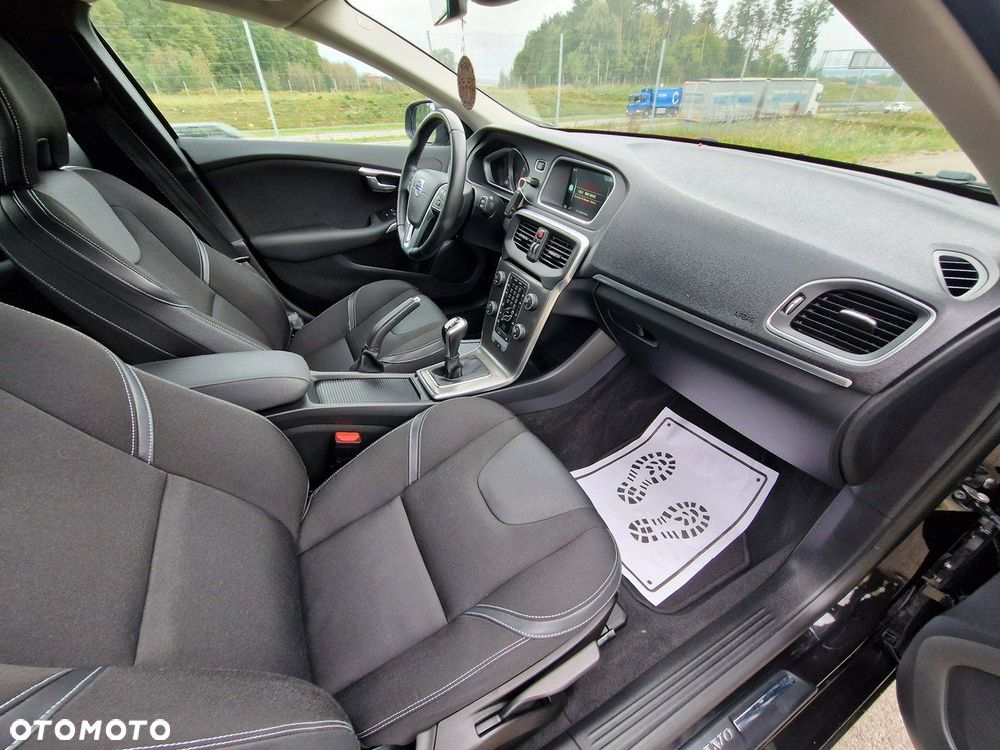 Volvo V40 - 9