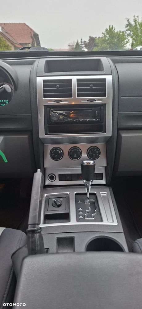 Dodge Nitro 2.8 CRD DPF Automatik SXT - 15
