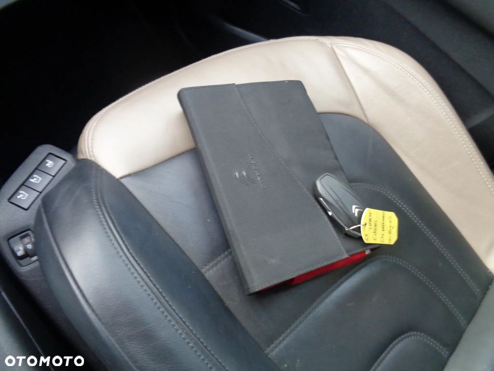 Citroën C4 Picasso THP 155 Exclusive - 22