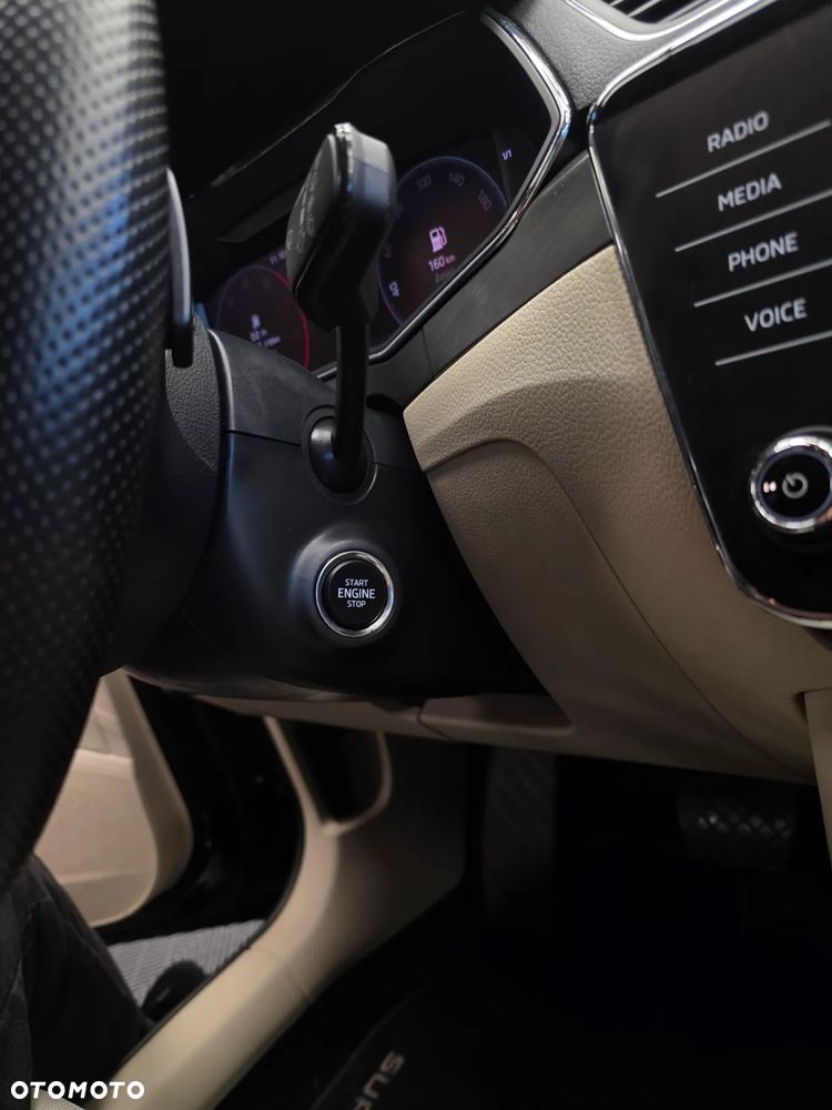 Skoda Superb 2.0 TDI SCR Style DSG - 35