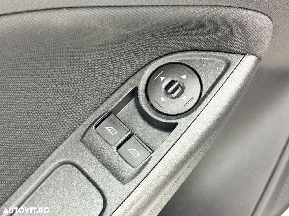 Ford Focus Turnier 1.6 TDCi DPF Start-Stopp-System Trend - 11