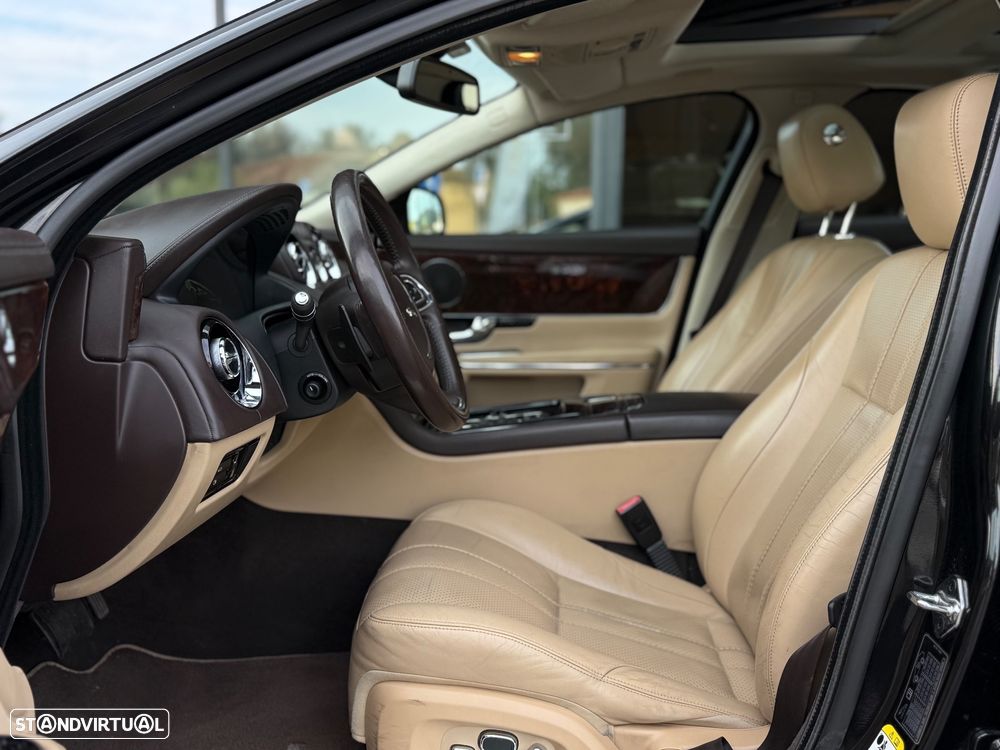 Jaguar XJ 3.0 D V6 Premium Luxury - 12
