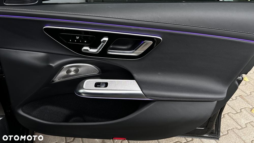 Mercedes-Benz Klasa E - 23