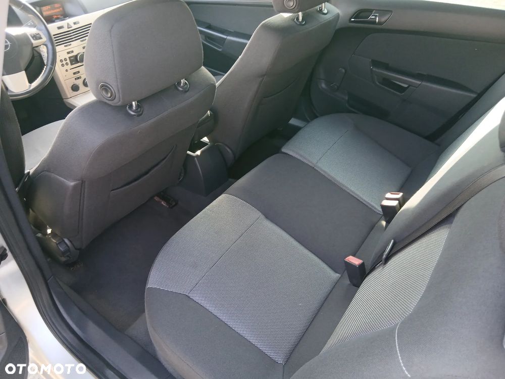 Opel Astra 1.6 Style - 19