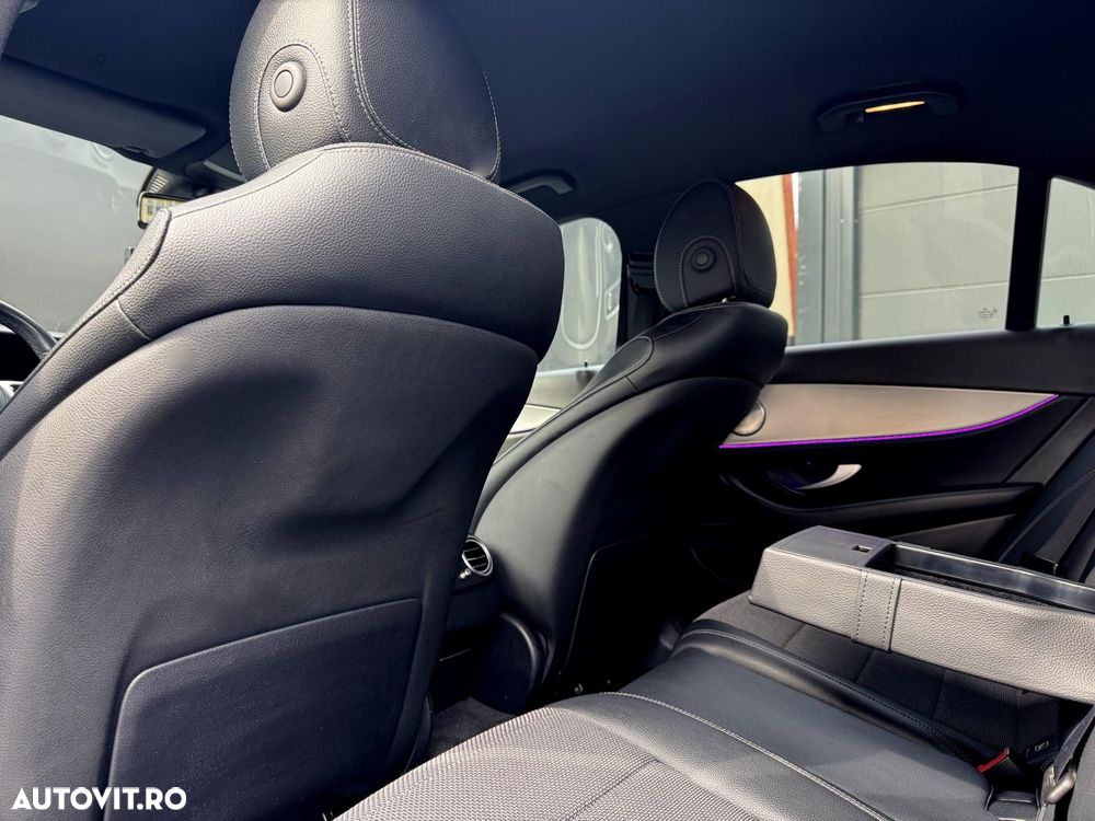 Mercedes-Benz E - 31