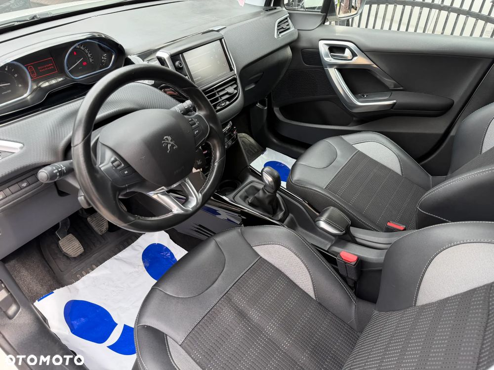 Peugeot 2008 1.5 BlueHDi Allure - 9