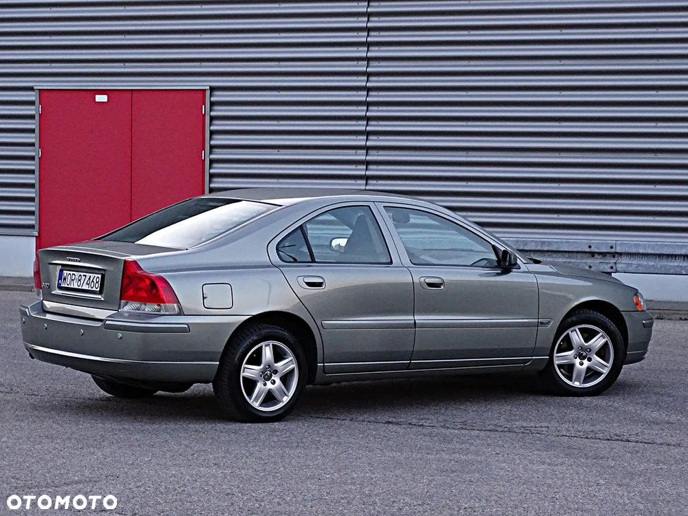 Volvo S60 2.4 Momentum - 8