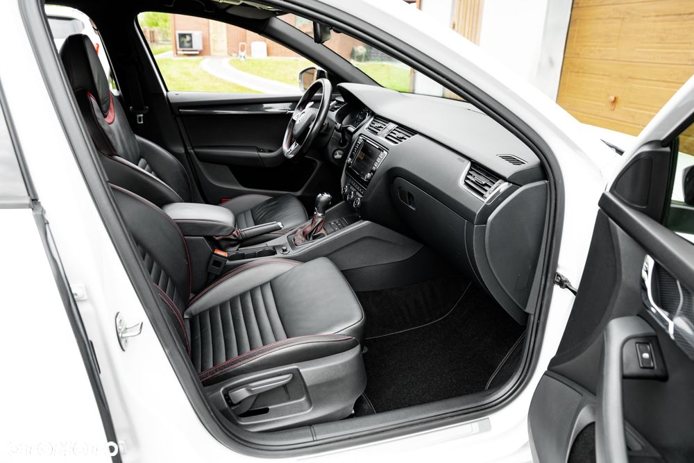 Skoda Octavia 2.0 TDI 4x4 DSG RS - 22