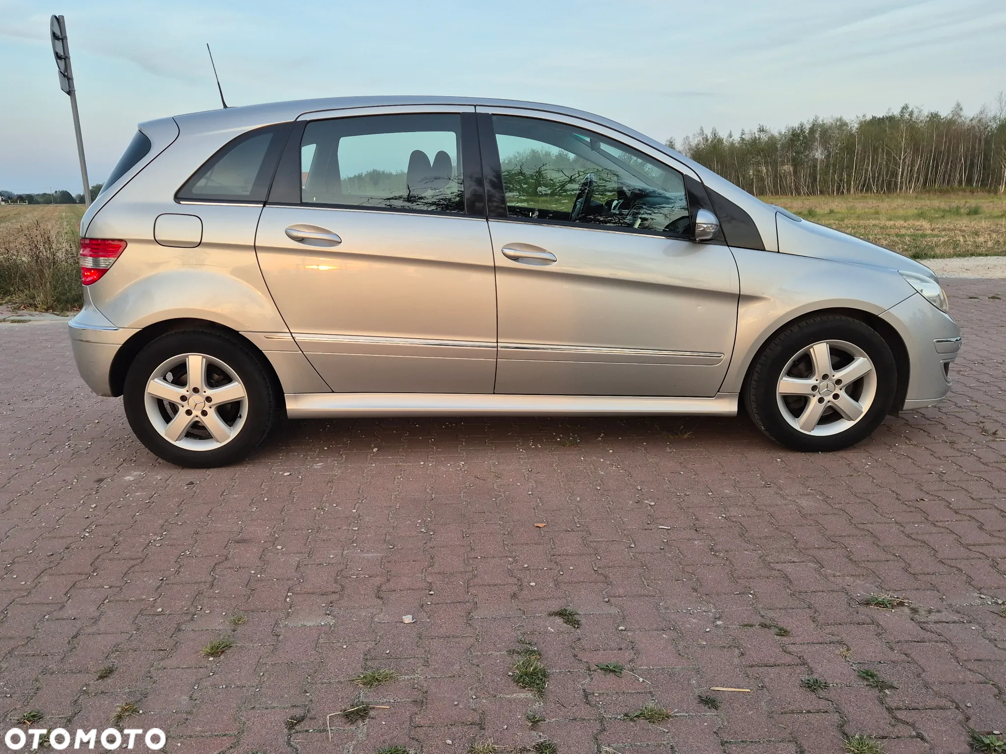 Mercedes-Benz Klasa B 200 Turbo Autotronic - 14