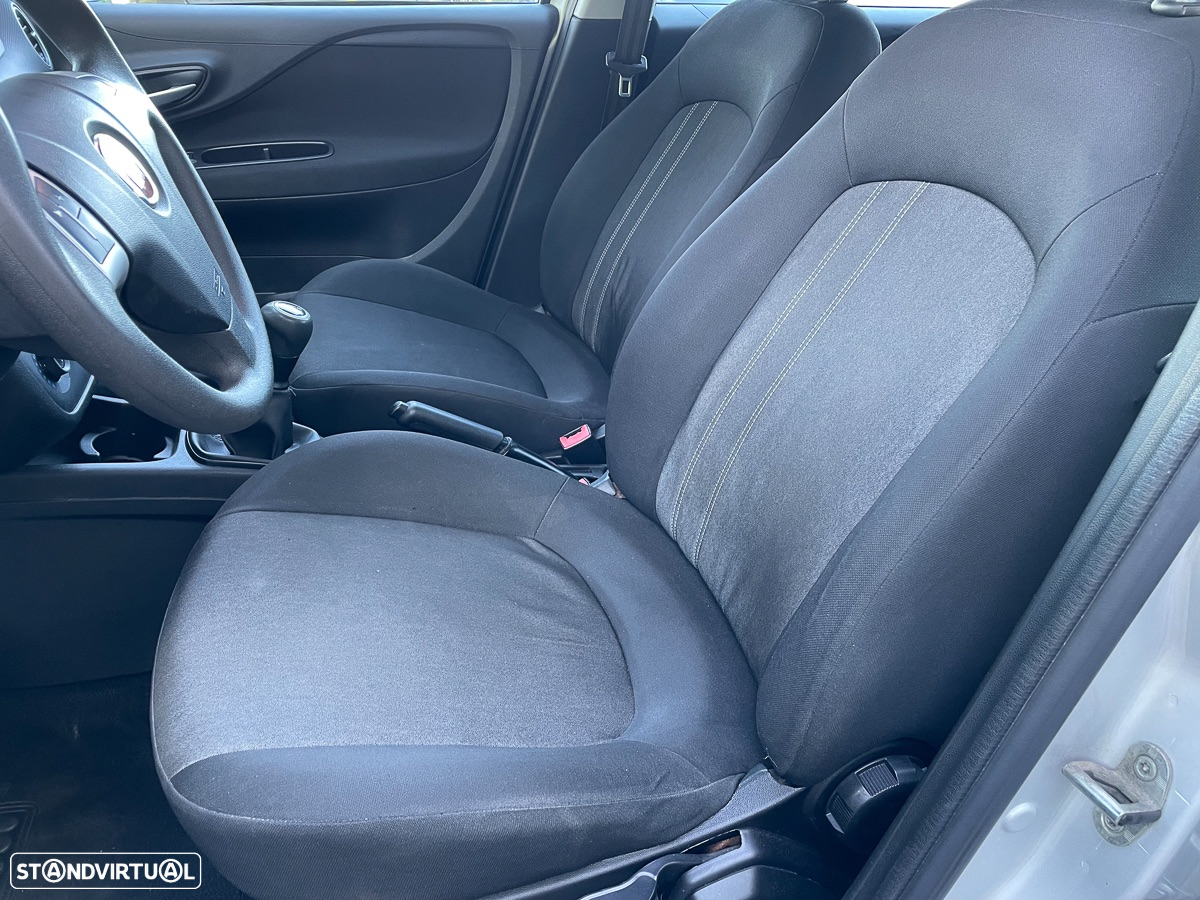 Fiat Punto 1.3 M-Jet Lounge S&S - 8