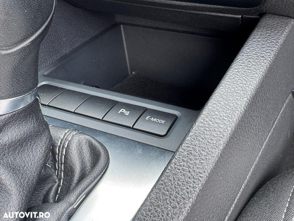 Volkswagen Jetta - 25