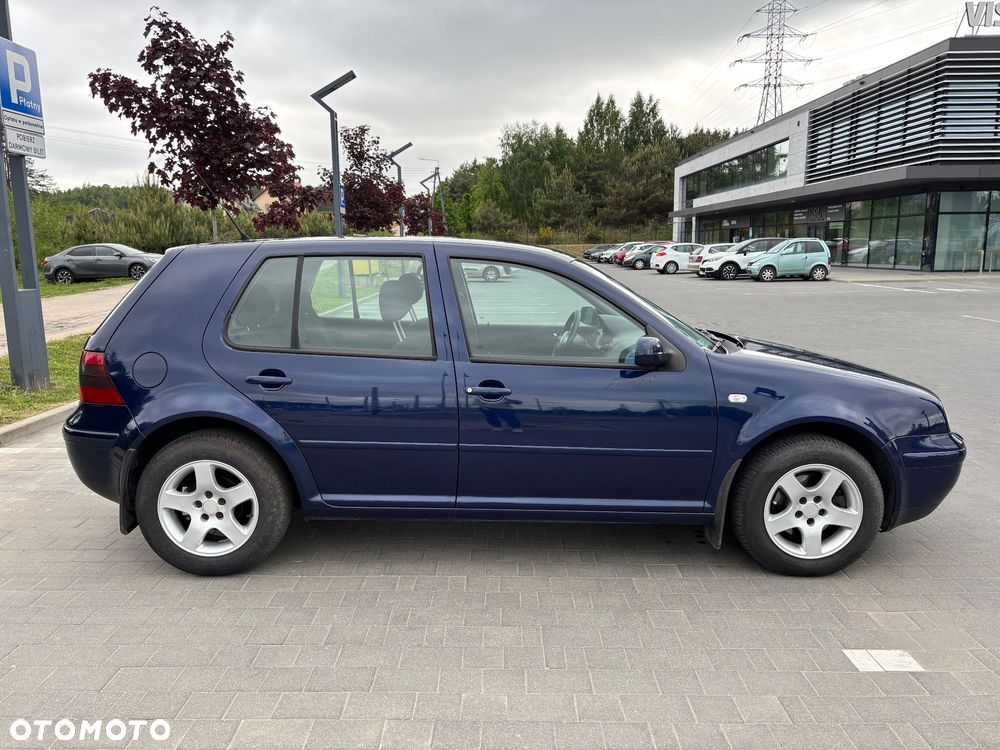 Volkswagen Golf 1.9 TDI Highline - 8