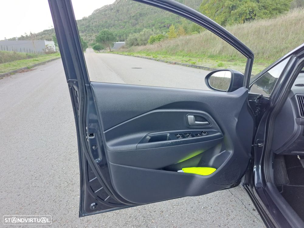 Kia Rio 1.2 CVVT LX - 12