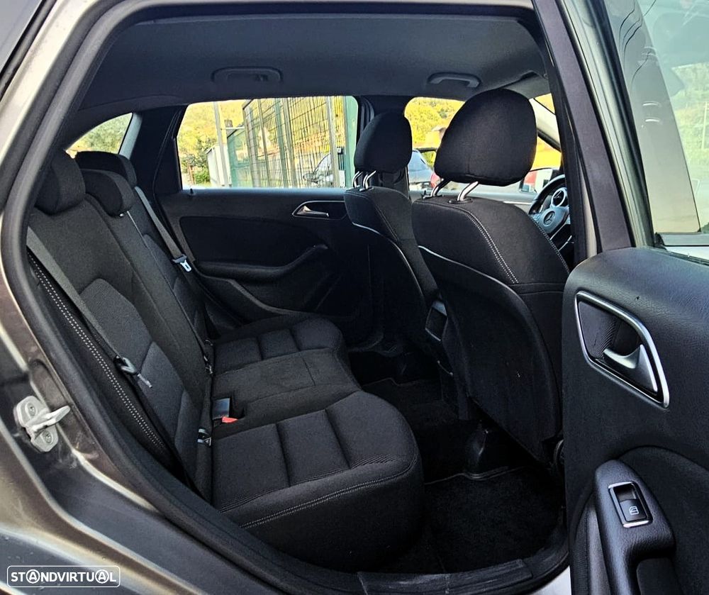 Mercedes-Benz B 180 d 7G-DCT Edition - 8