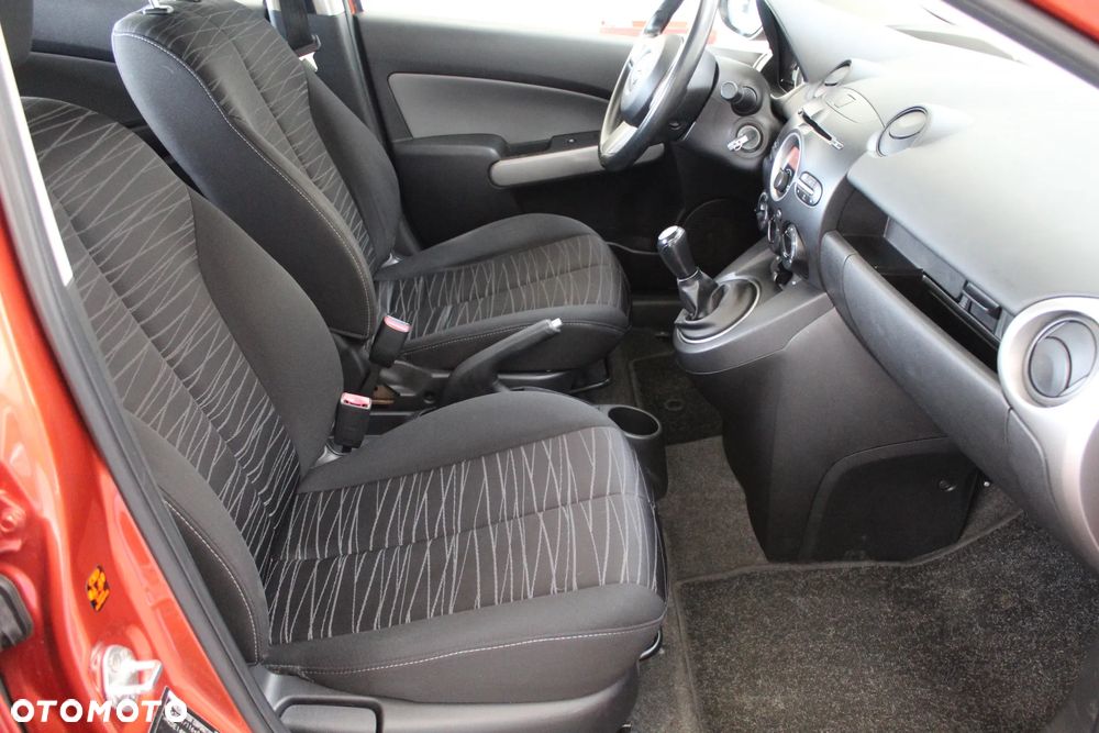 Mazda 2 - 14