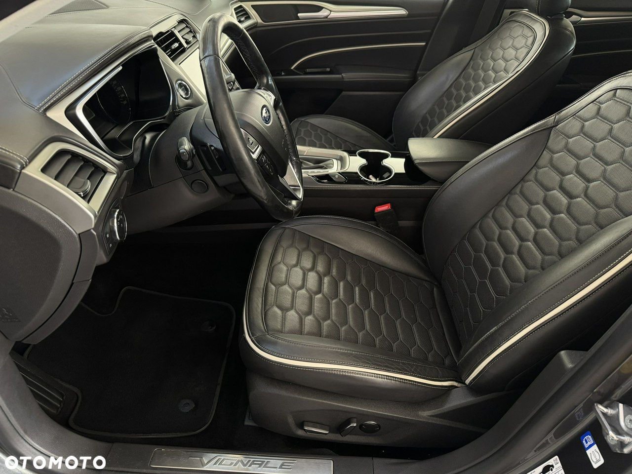 Ford Mondeo 2.0 TDCi Start-Stopp PowerShift-Aut Vignale - 19