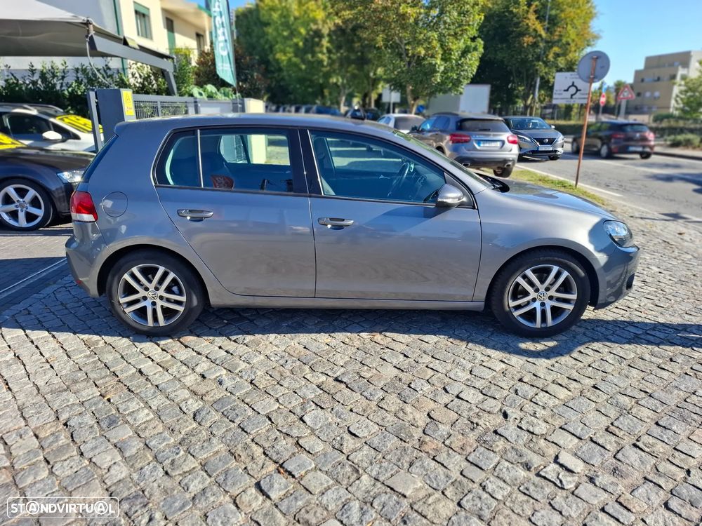 VW Golf 2.0 TDi Confortline - 5