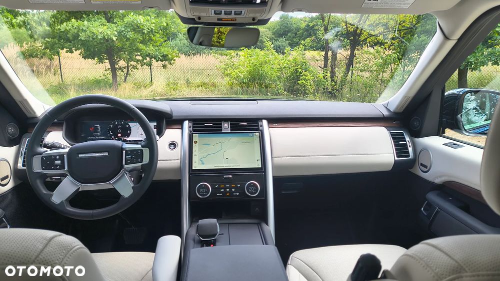 Land Rover Discovery 2.0 P300 - 11