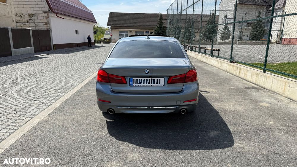 BMW Seria 5 530i AT - 17