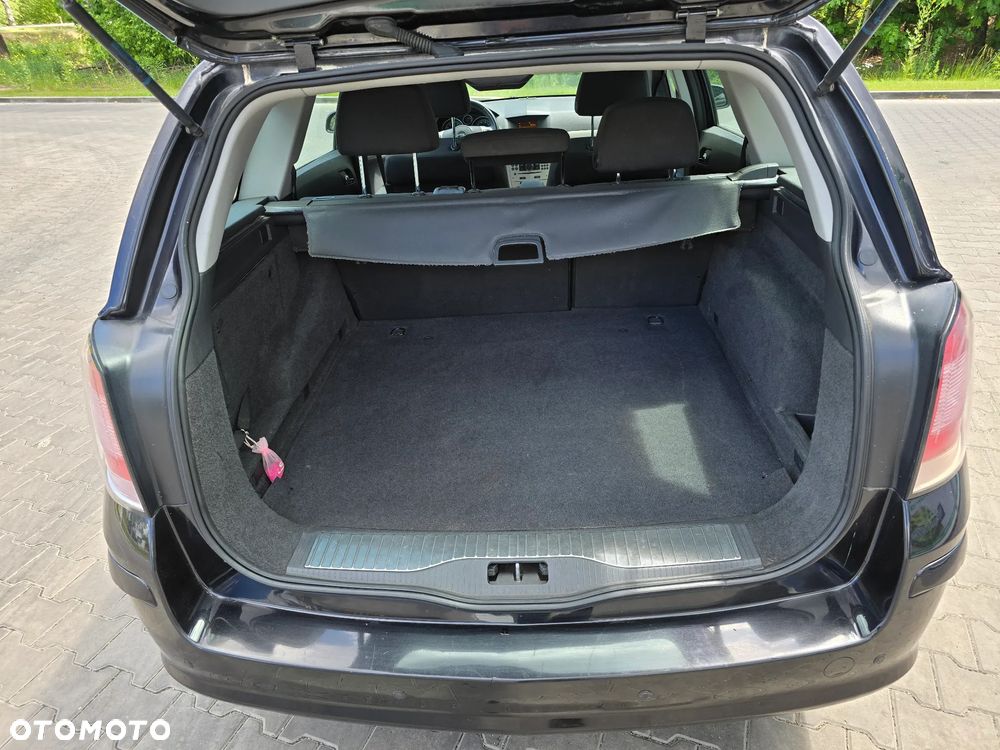 Opel Astra 1.6 Essentia - 13