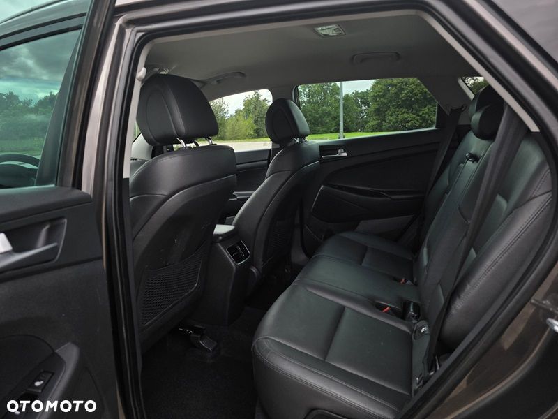 Hyundai Tucson 1.7 CRDI BlueDrive Comfort 2WD - 10