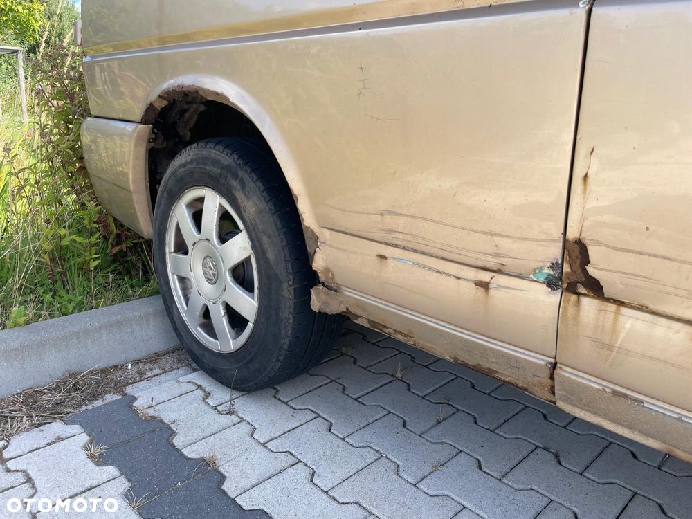 Volkswagen Caravelle - 19